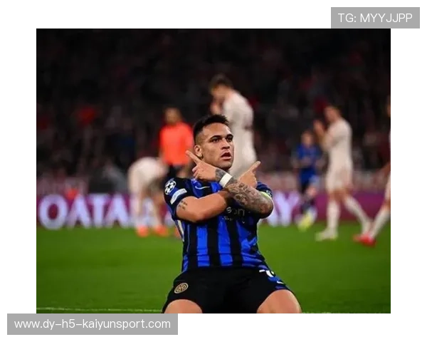 劳塔罗高位插上接应回敲,国际米兰打穿密集区域的战术解码