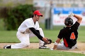 开云电竞在线-基层足球能否成为未来的希望，足球基层教练现状